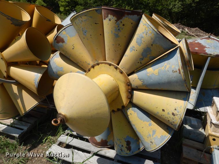 image for item LR9812 (5) tornado sirens