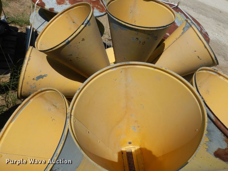 image for item LR9812 (5) tornado sirens