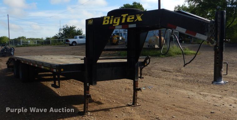 image for item LS9871 2009 Big Tex  equipment trailer