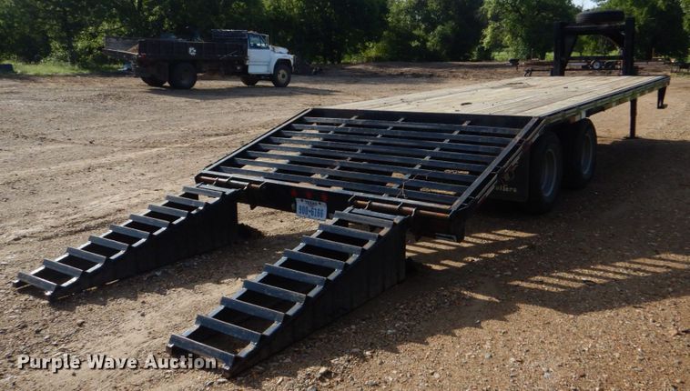 image for item LS9871 2009 Big Tex  equipment trailer