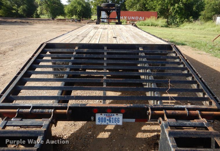 image for item LS9871 2009 Big Tex  equipment trailer