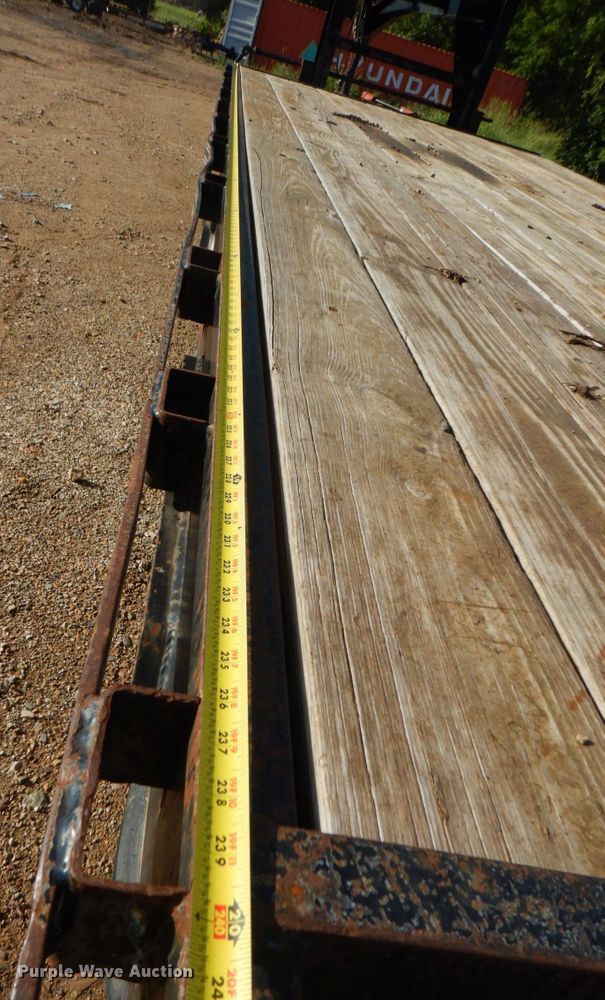 image for item LS9871 2009 Big Tex  equipment trailer