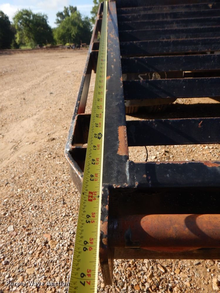 image for item LS9871 2009 Big Tex  equipment trailer