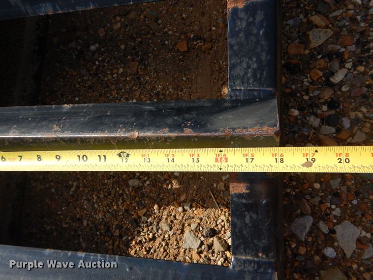 image for item LS9871 2009 Big Tex  equipment trailer