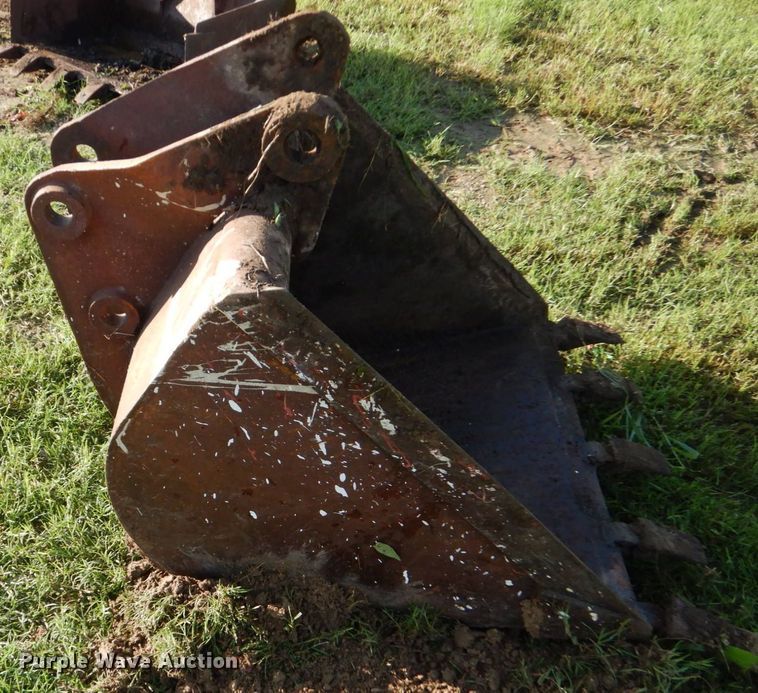 image for item LS9872 30" W backhoe bucket