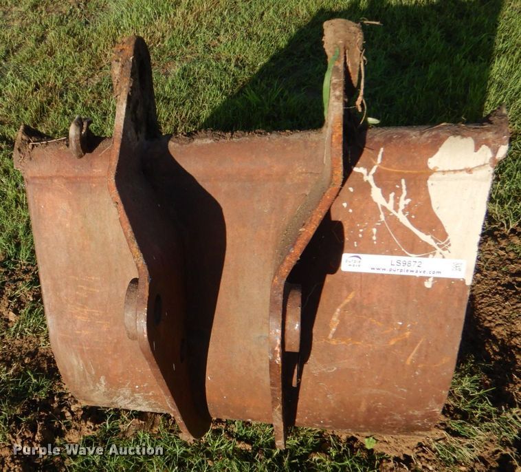 image for item LS9872 30" W backhoe bucket
