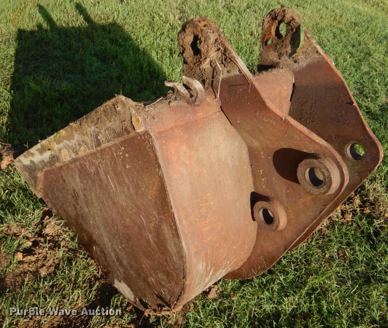 image for item LS9872 30" W backhoe bucket