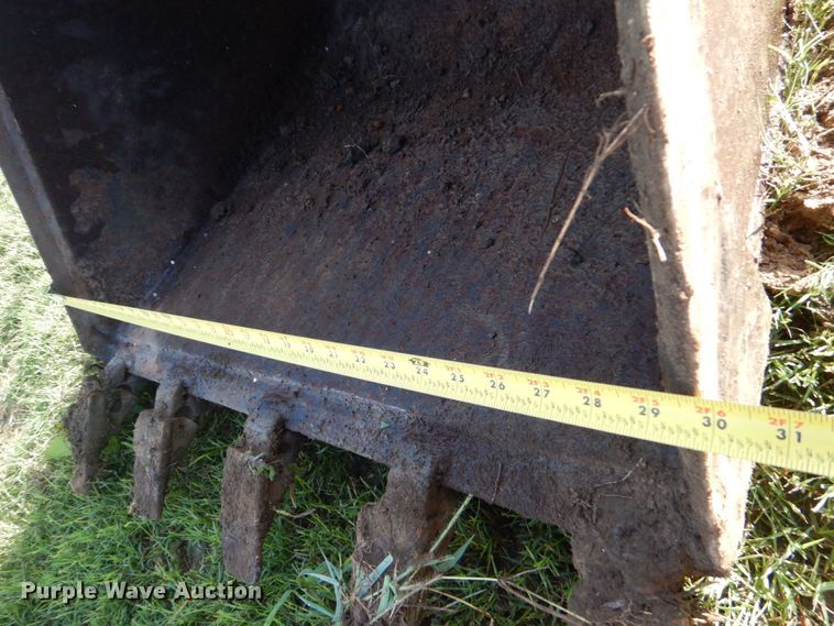 image for item LS9872 30" W backhoe bucket