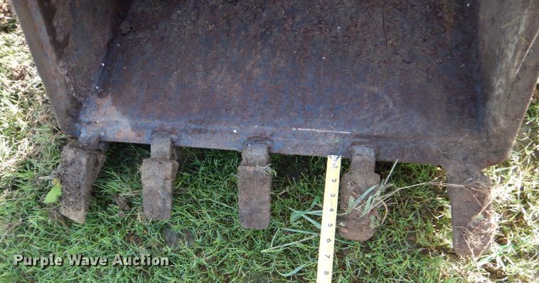 image for item LS9872 30" W backhoe bucket