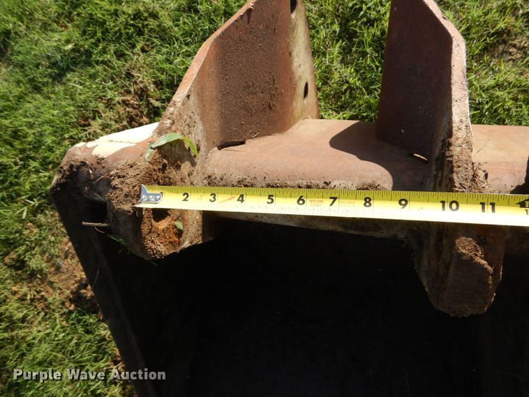 image for item LS9872 30" W backhoe bucket