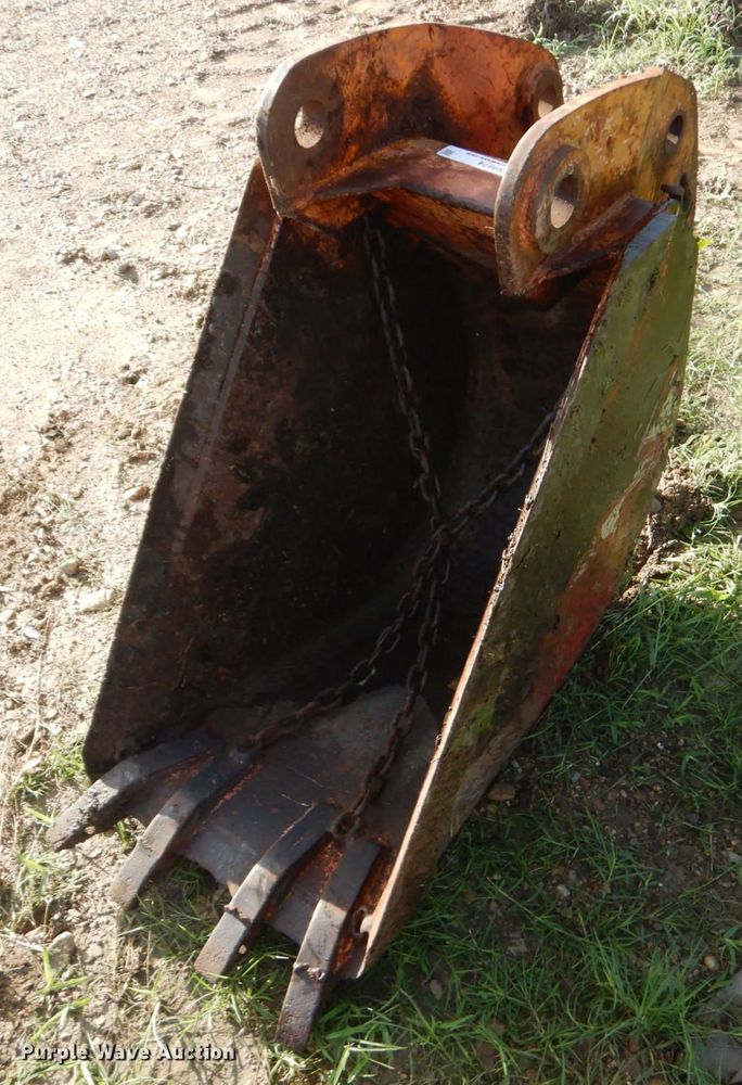 image for item LS9874 17"W backhoe bucket