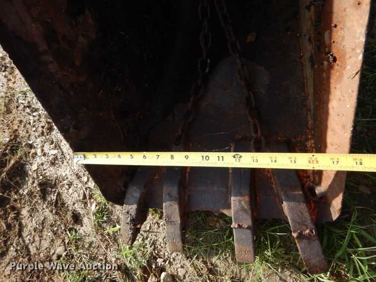 image for item LS9874 17"W backhoe bucket