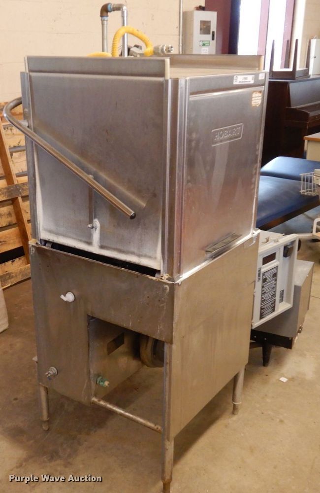 image for item LY9085 Hobart AM-14  dishwasher