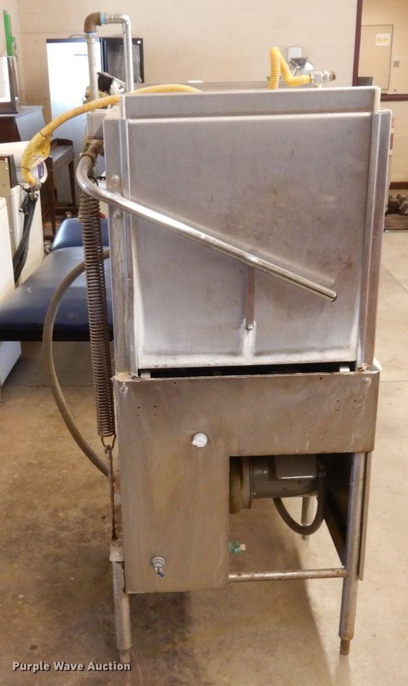 image for item LY9085 Hobart AM-14  dishwasher