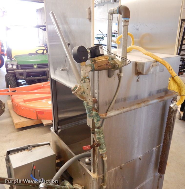 image for item LY9085 Hobart AM-14  dishwasher