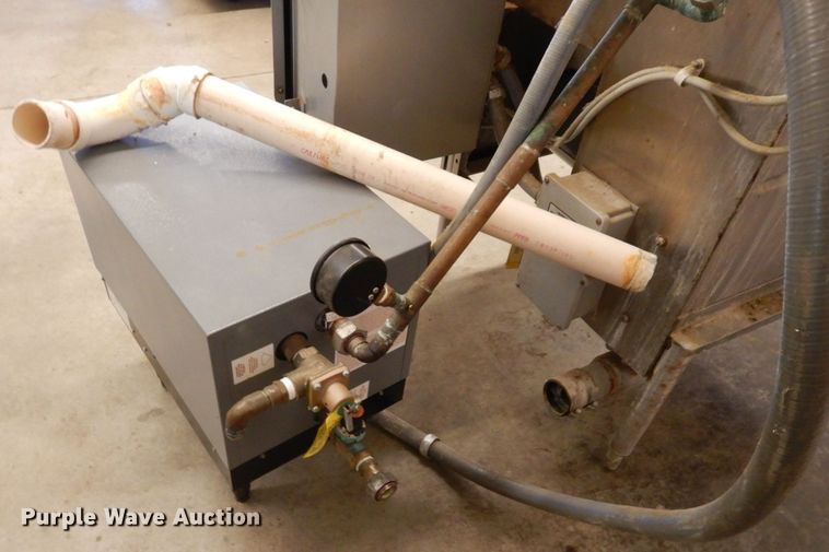 image for item LY9085 Hobart AM-14  dishwasher