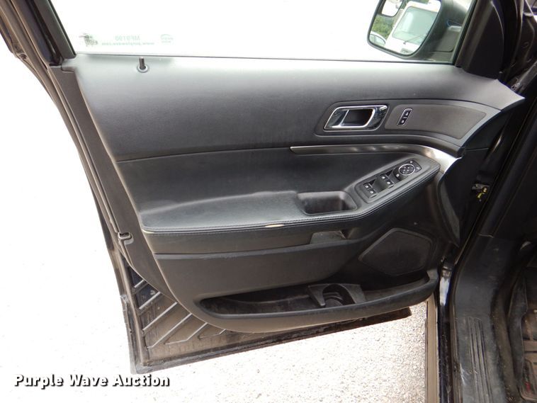 image for item MF9198 2017 Ford Explorer Police Interceptor  SUV