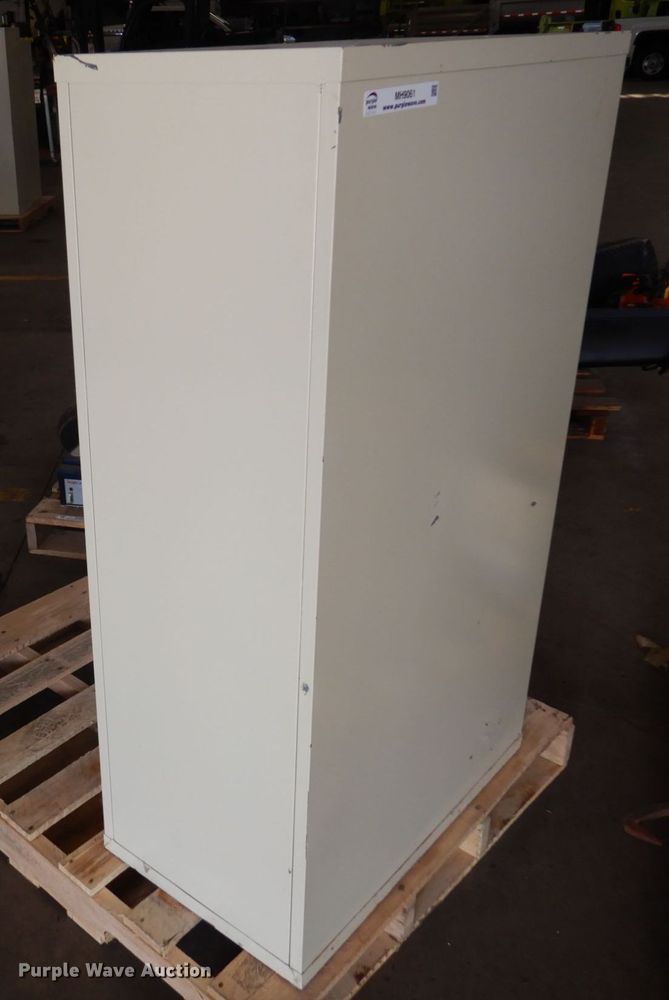 image for item MH9061 Office supplies and equipment