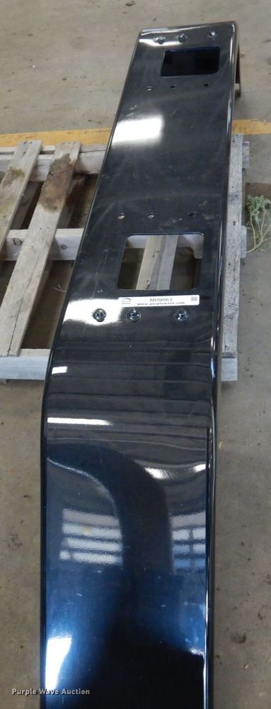 image for item MH9063 2021 Mack Granite  bumper