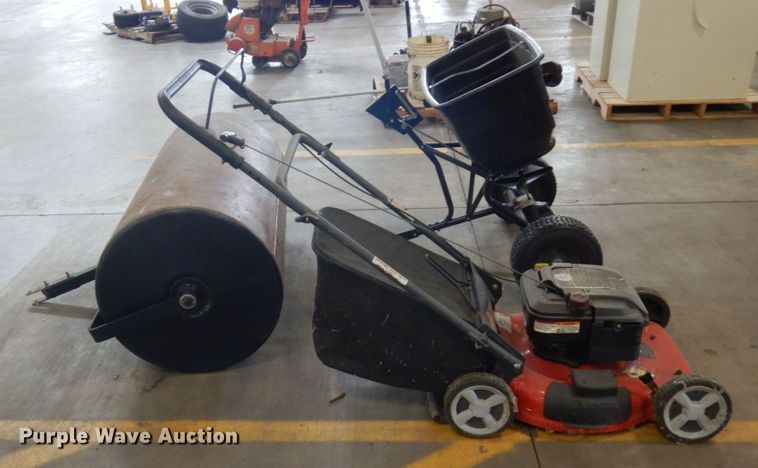 image for item MH9071 Lawn and garden equipment