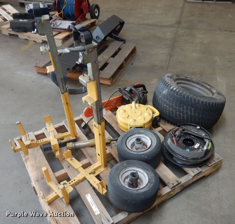 image for item MH9073 Tools