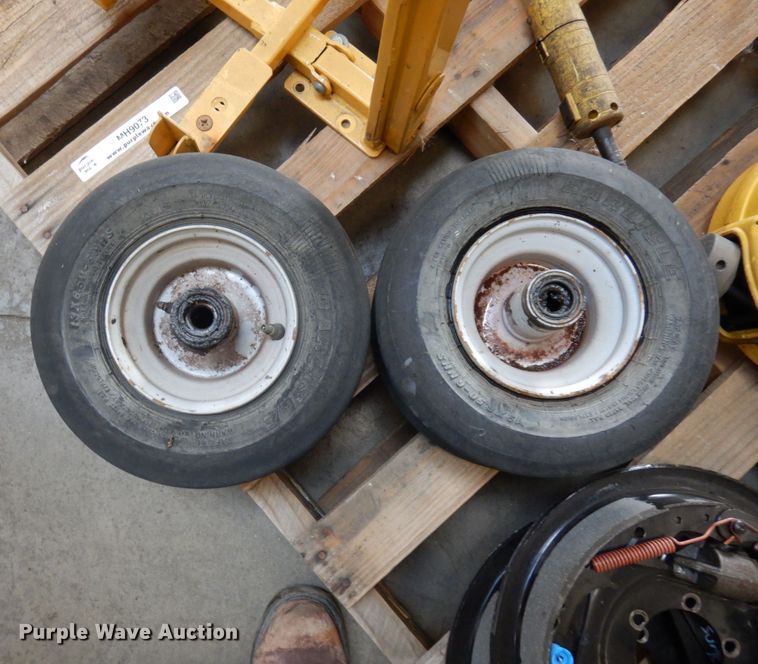 image for item MH9073 Tools