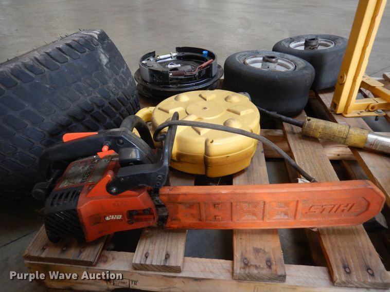 image for item MH9073 Tools