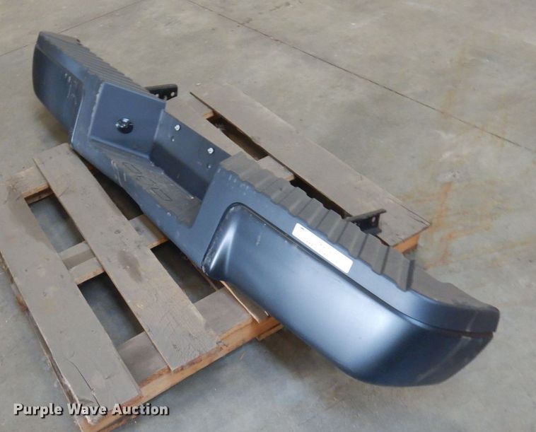 image for item MH9074 2011 Ford F350  bumper