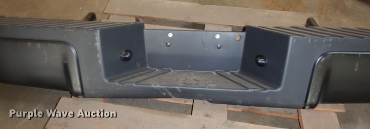 image for item MH9074 2011 Ford F350  bumper