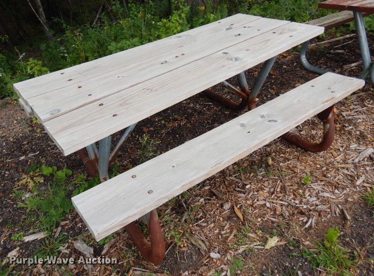image for item MH9079 (5) picnic tables