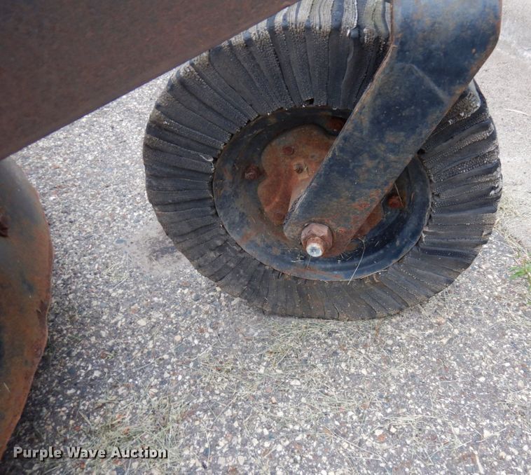 image for item MH9083 Bush Hog 285  rotary mower