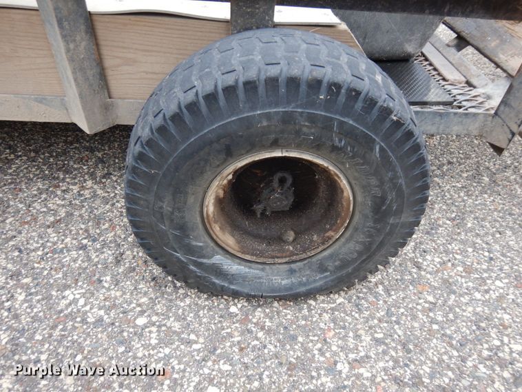 image for item MH9092 John Deere 220A  reel mower