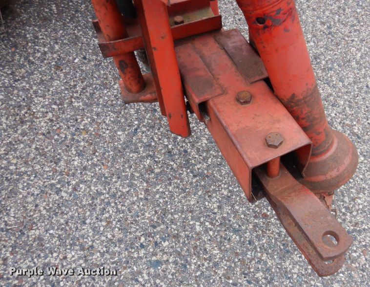 image for item MH9094 New Holland 38  forage harvester