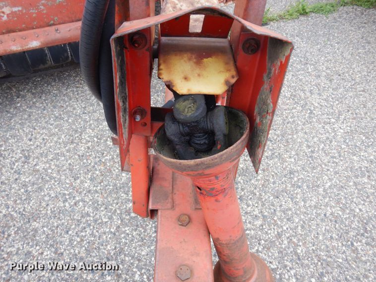 image for item MH9094 New Holland 38  forage harvester