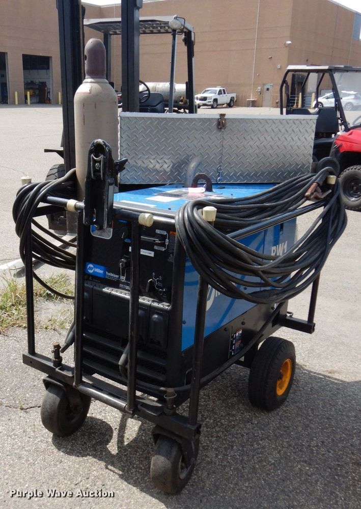 image for item MH9103 Miller Trailblazer 302  welder/generator