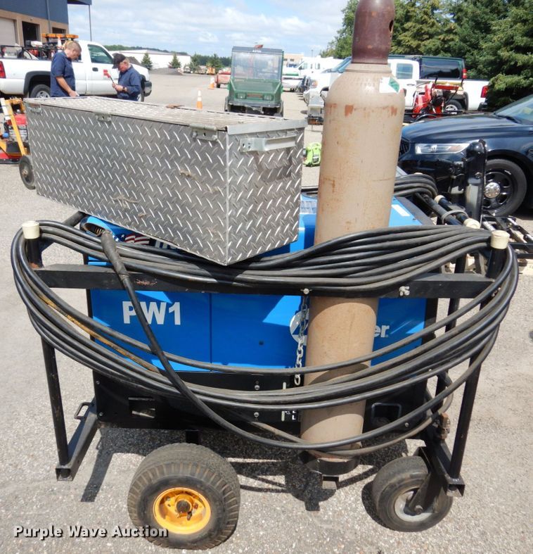 image for item MH9103 Miller Trailblazer 302  welder/generator