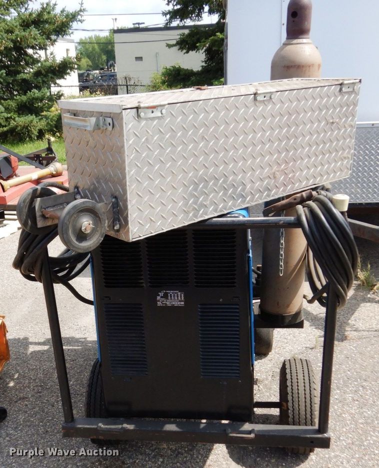 image for item MH9103 Miller Trailblazer 302  welder/generator