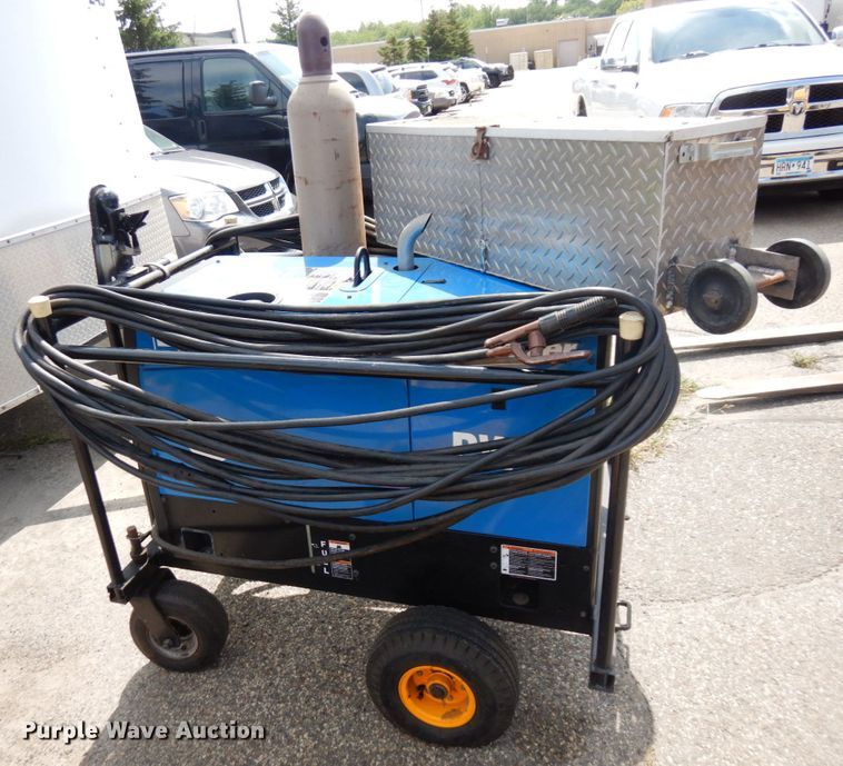 image for item MH9103 Miller Trailblazer 302  welder/generator
