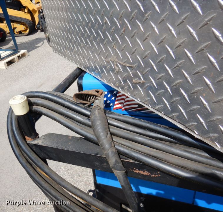 image for item MH9103 Miller Trailblazer 302  welder/generator