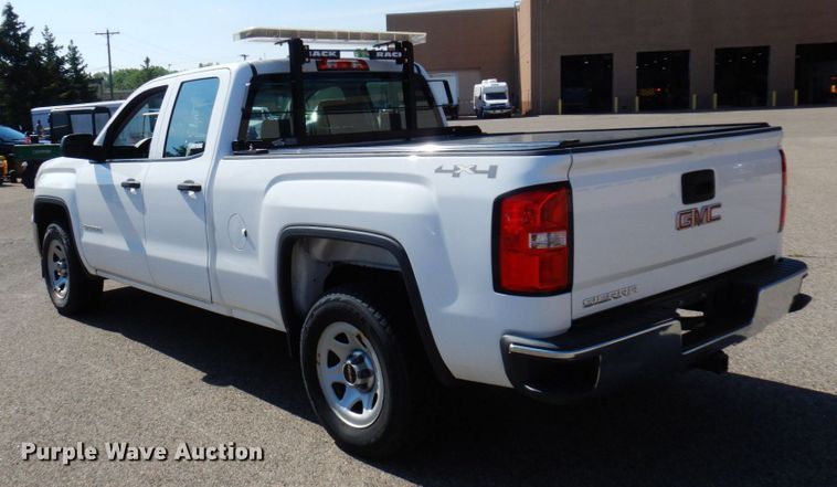 image for item MH9111 2015 GMC Sierra 1500  Double Cab pickup truck