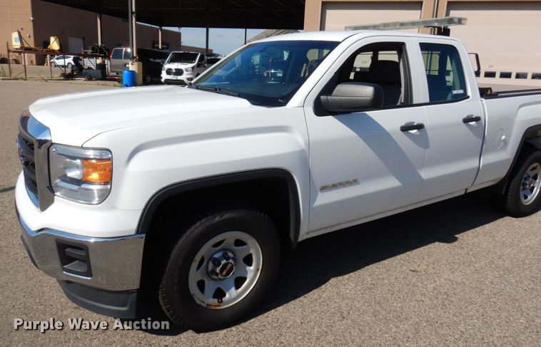 image for item MH9111 2015 GMC Sierra 1500  Double Cab pickup truck