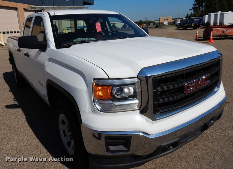 image for item MH9111 2015 GMC Sierra 1500  Double Cab pickup truck