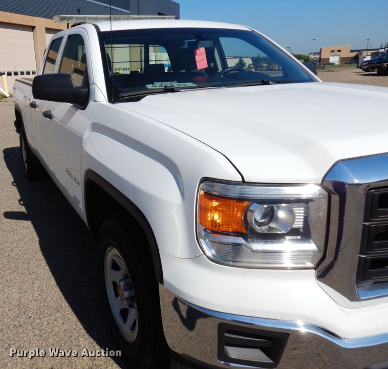 image for item MH9111 2015 GMC Sierra 1500  Double Cab pickup truck