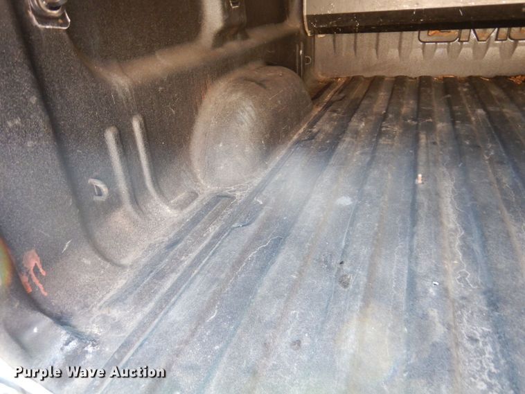 image for item MH9111 2015 GMC Sierra 1500  Double Cab pickup truck