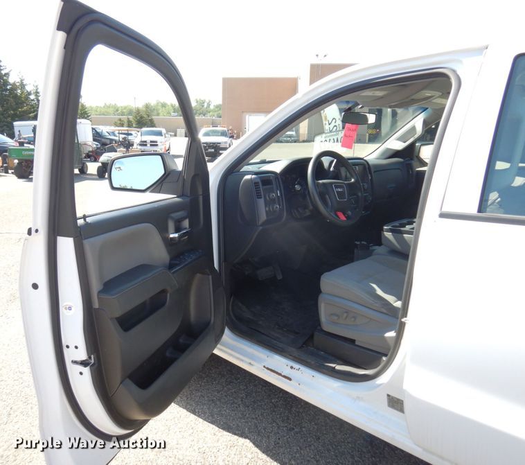 image for item MH9111 2015 GMC Sierra 1500  Double Cab pickup truck