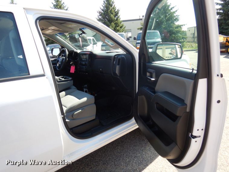 image for item MH9111 2015 GMC Sierra 1500  Double Cab pickup truck