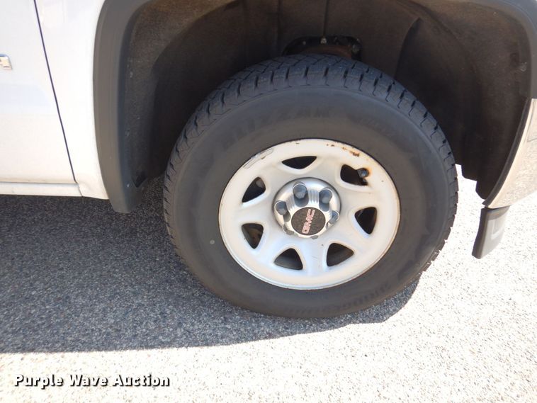 image for item MH9111 2015 GMC Sierra 1500  Double Cab pickup truck