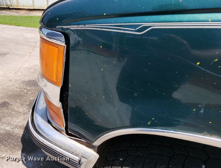 image for item MK9057 1998 Chevrolet Silverado 1500  pickup truck