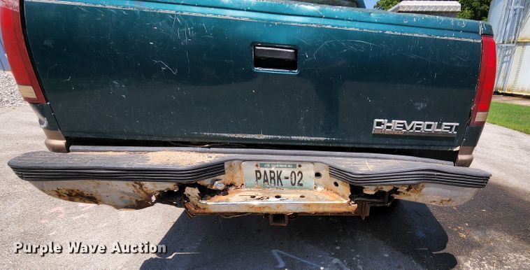 image for item MK9057 1998 Chevrolet Silverado 1500  pickup truck