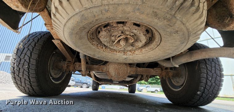 image for item MK9057 1998 Chevrolet Silverado 1500  pickup truck